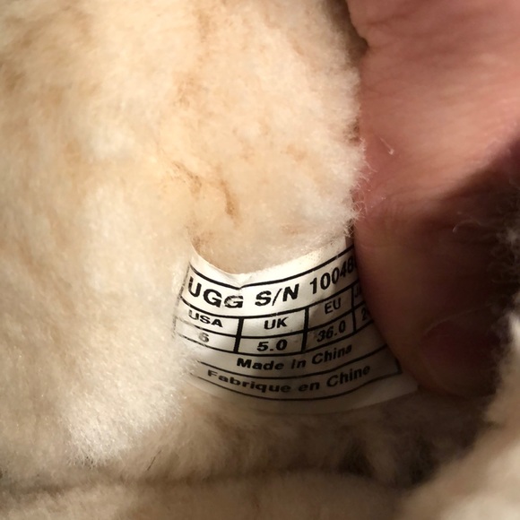 Sparkling UGG boots with sequence - Picture 10 of 11